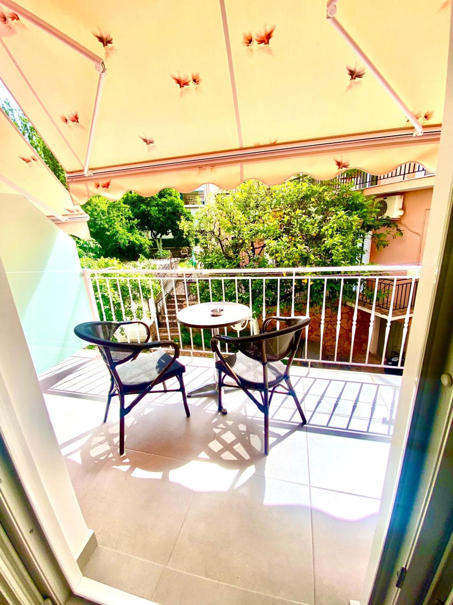 Apostolis Apartment *